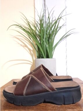 Y2k MIA Chunky leather slides sz 11M brown black